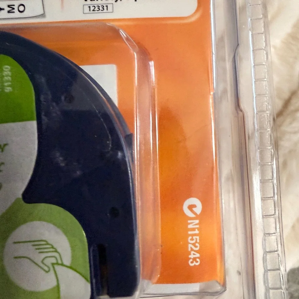 DYMO LetraTag Personal Label Maker 2006 Model with White Paper Tape